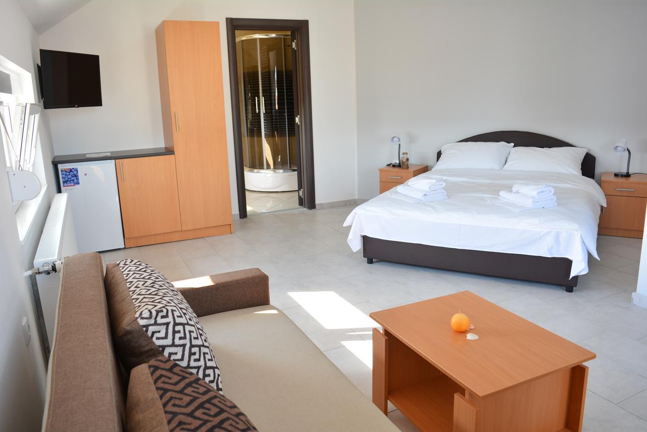 Deltix Apartments Βρσατς Εξωτερικό φωτογραφία