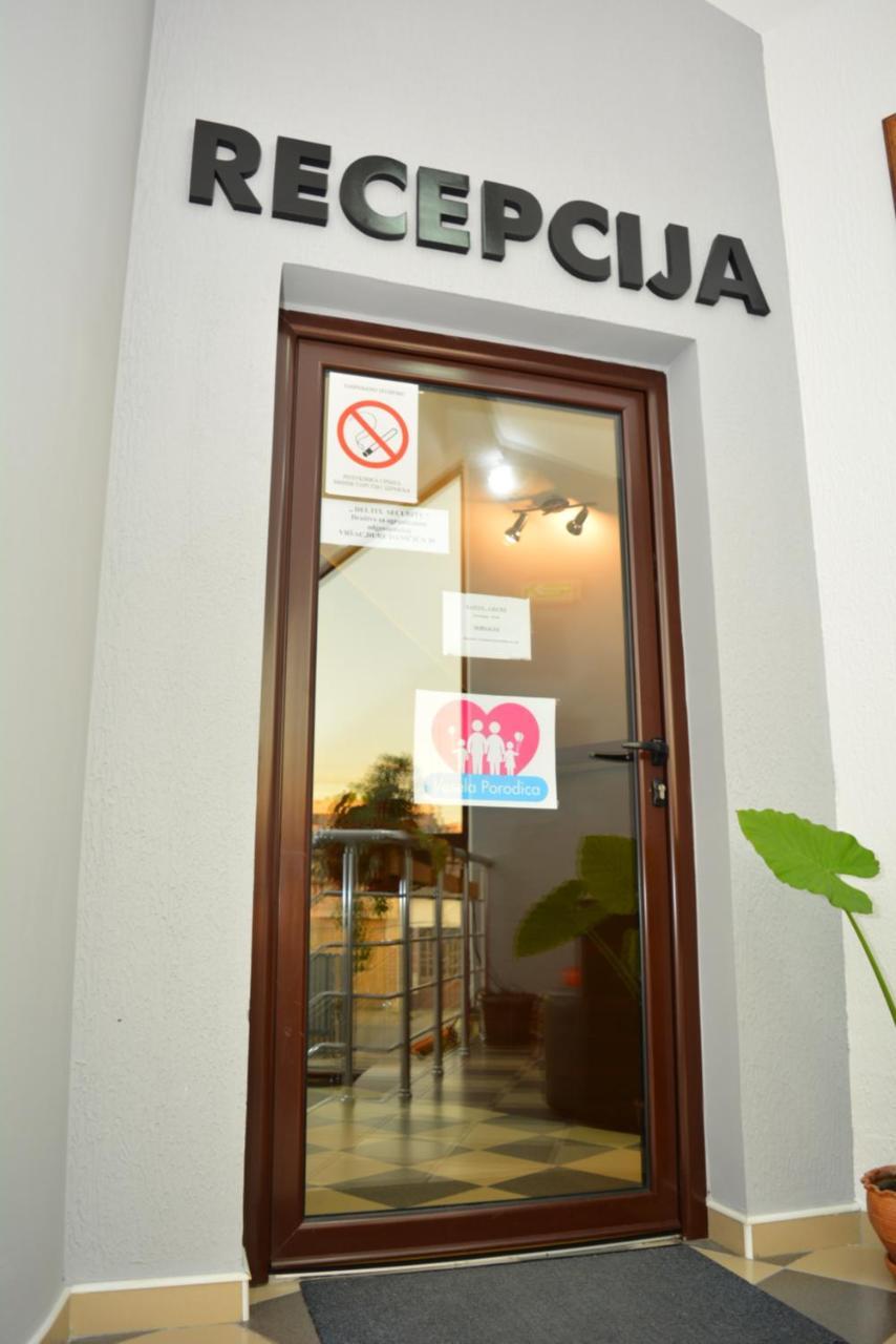 Deltix Apartments Βρσατς Εξωτερικό φωτογραφία